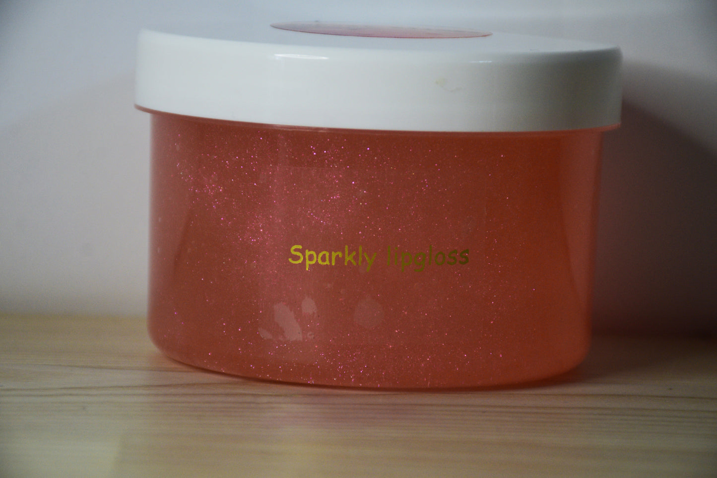 Sparkly lipgloss