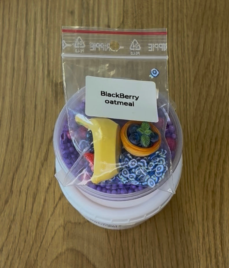Blackberry oatmeal